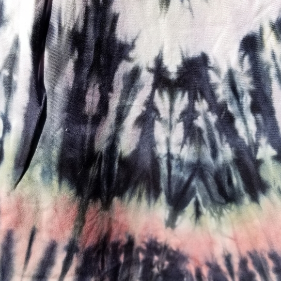 Torrid Tie Dye Cami Torrid size 00 - Picture 5 of 6